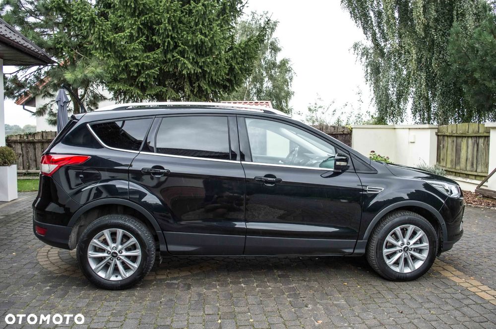Ford Kuga 2.0 TDCi 2x4 Titanium - 11