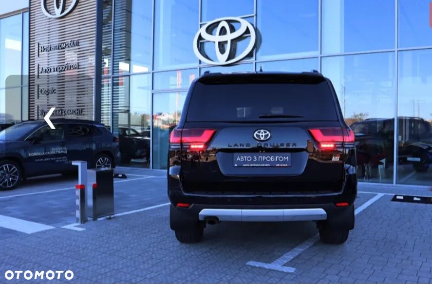 Toyota Land Cruiser - 32