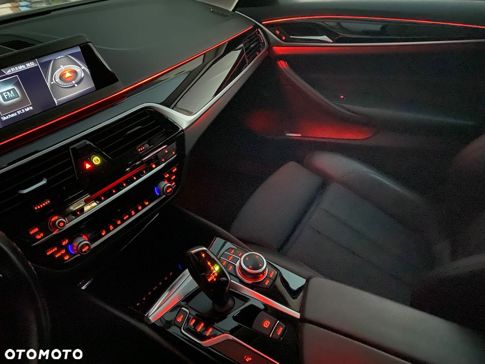 BMW Seria 5 520d Sport Line sport - 35