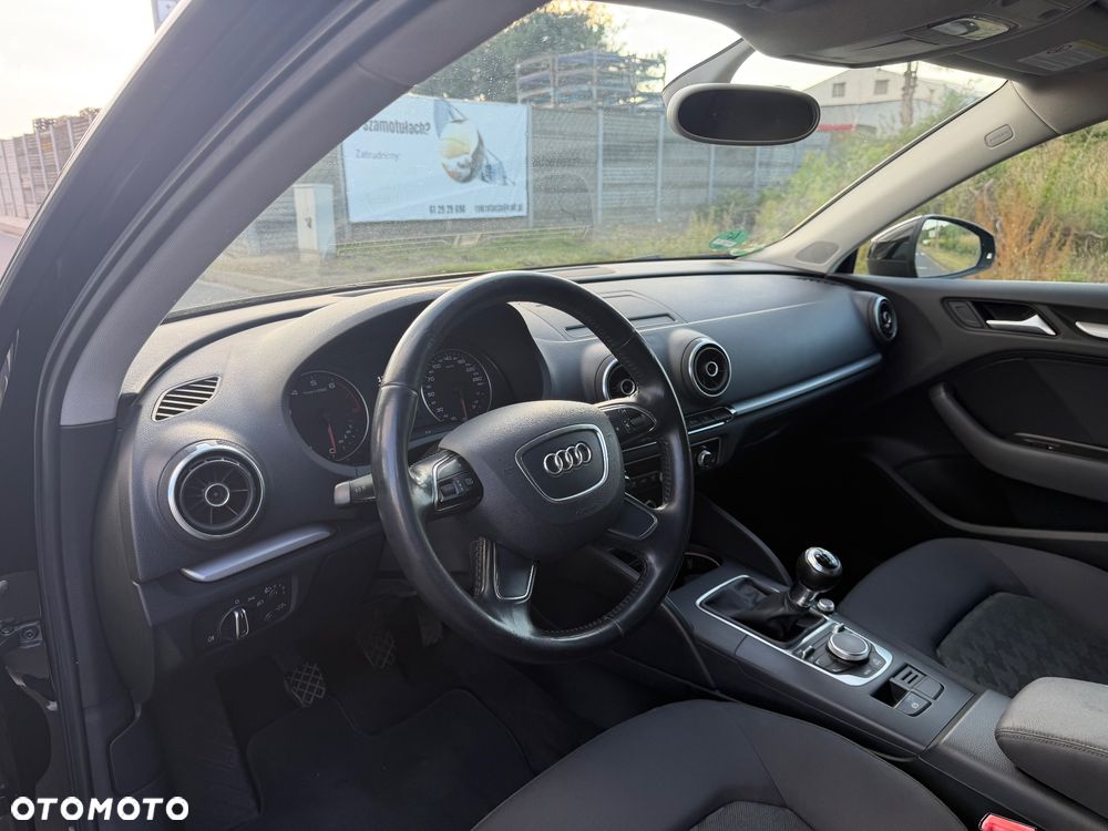Audi A3 Sportback 1.4 TFSI Ambiente - 16