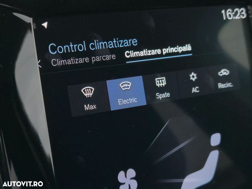 Volvo XC 40 T4 Recharge DKG Inscription - 27