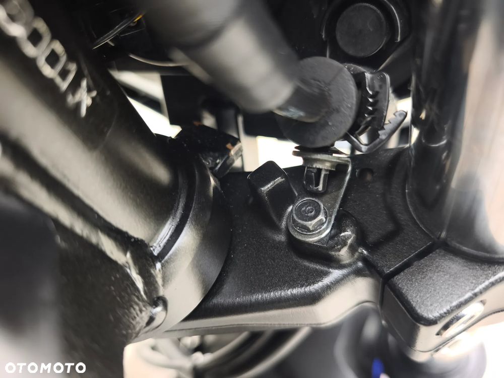 Yamaha MT - 17
