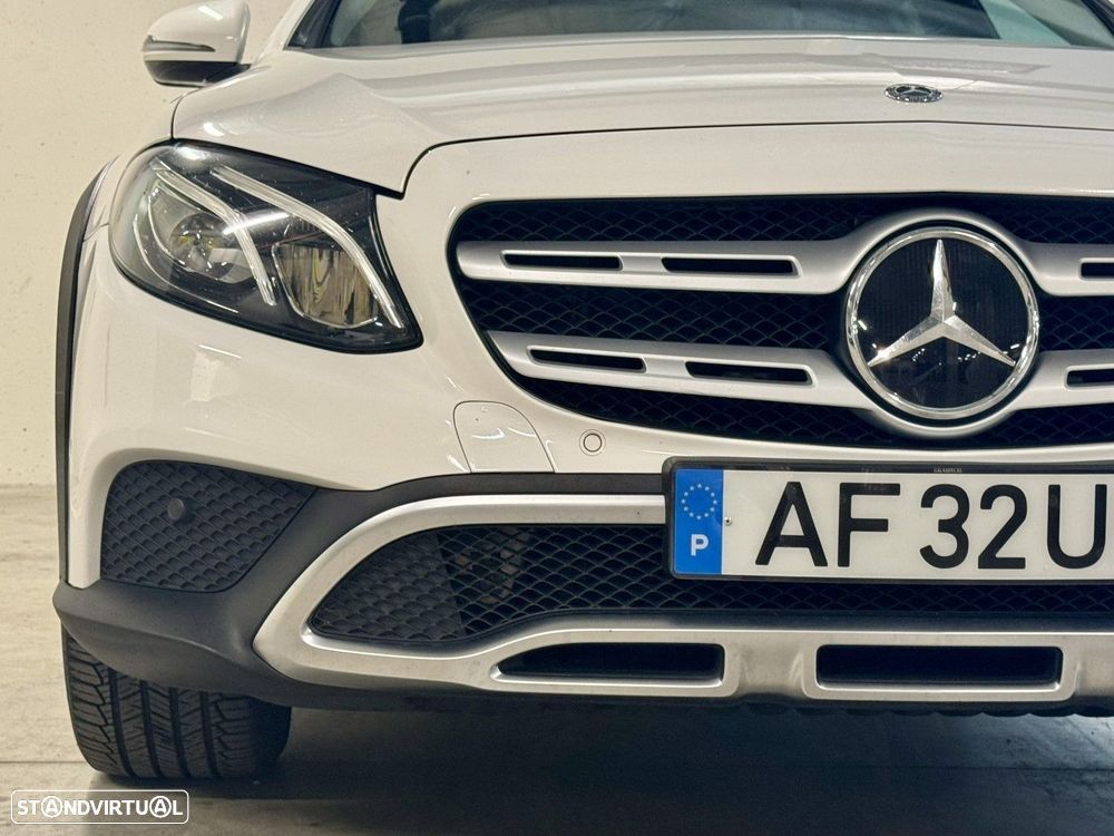 Mercedes-Benz E 220 d 4-Matic All Terrain Avantgarde + — fotografia 38