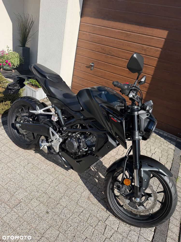 Honda CB - 2