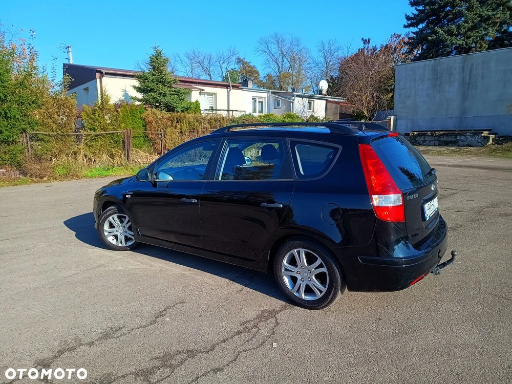 Hyundai i30 CW 10-12 - 5