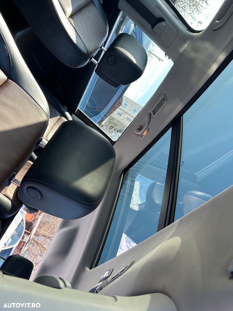 Volkswagen Sharan 2.0 TDI DSG Blue Motion Style - 32