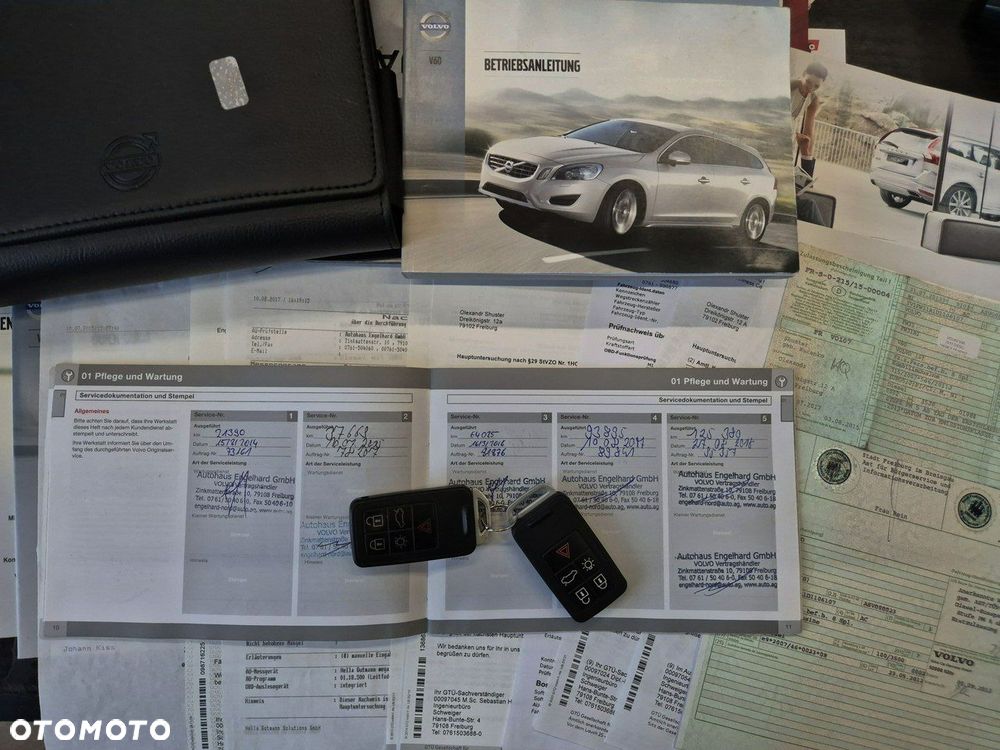 Volvo V60 D3 Momentum - 32