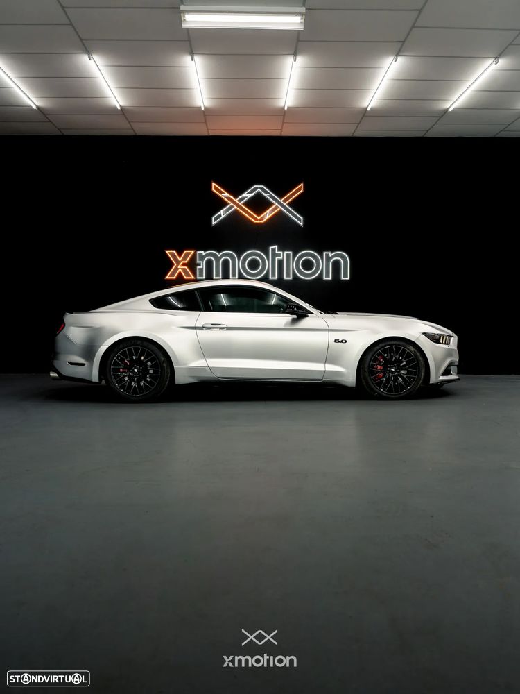 Ford Mustang - 3