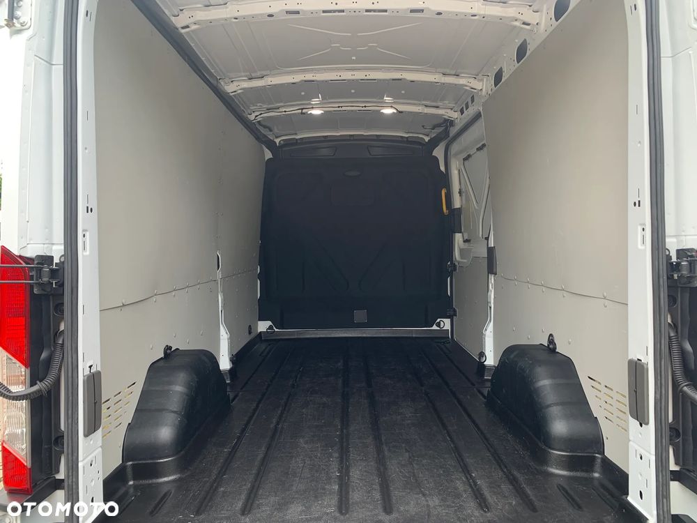Ford TRANSIT 350 2,0 Ecoblue Trend 130KM L3H2 - 8