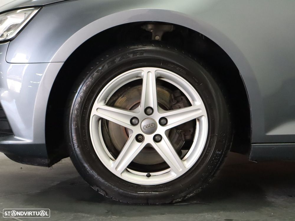 Audi A4 Avant 35 TDI S tronic - 6