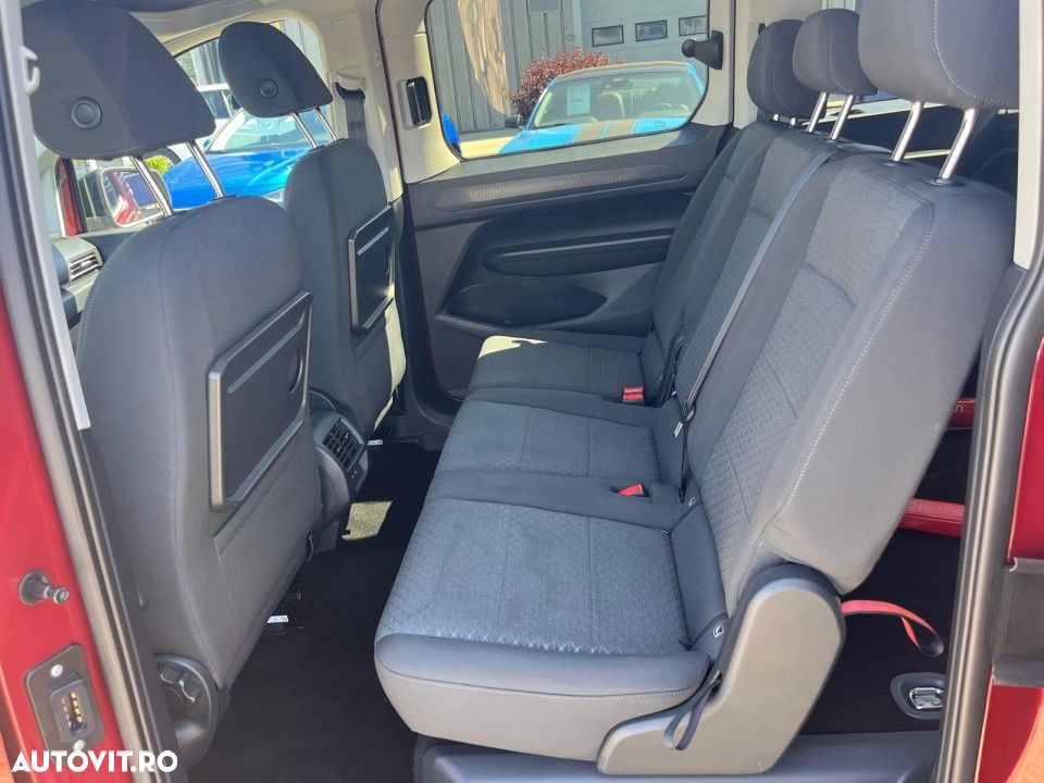 Ford Tourneo Connect - 13