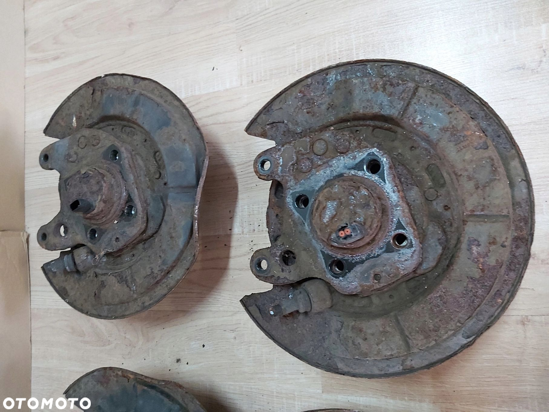 Toyota Corolla Verso II tarcza kotwiczna tył prawa - 6