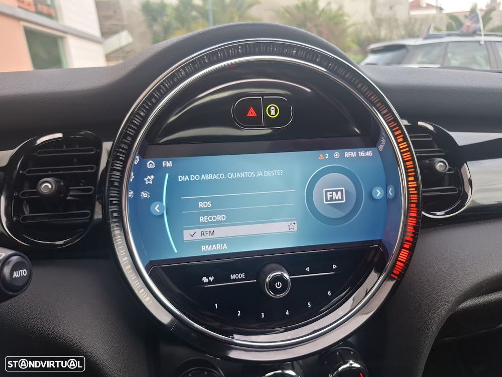 MINI 3 Portas Cooper SE Yours - 19