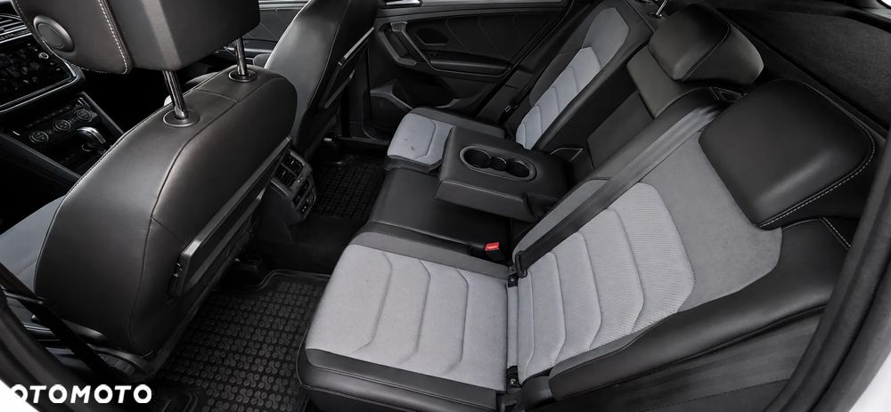 Volkswagen Tiguan - 12