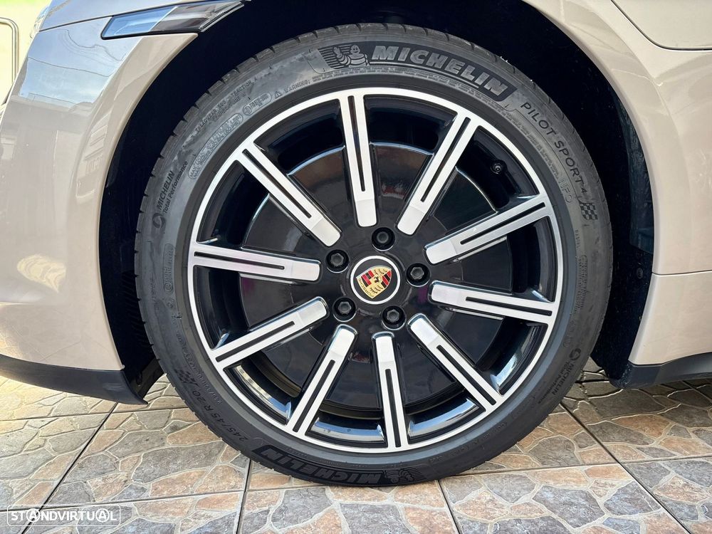 Porsche Taycan Bateria Performance Plus - 47