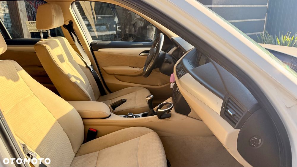 BMW X1 xDrive20d - 33