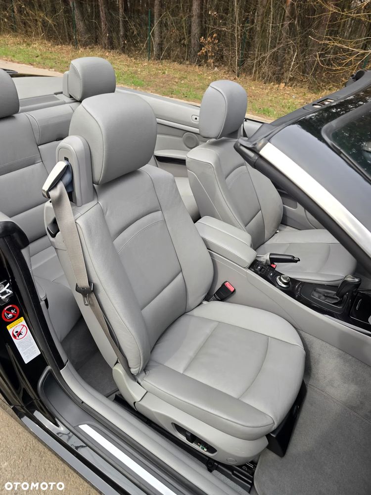 BMW Seria 3 330i M Sport Edition - 26