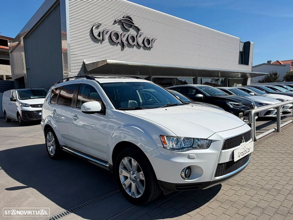 Mitsubishi Outlander 2.2 DI-D Instyle 2 Aut. 4WD - 1
