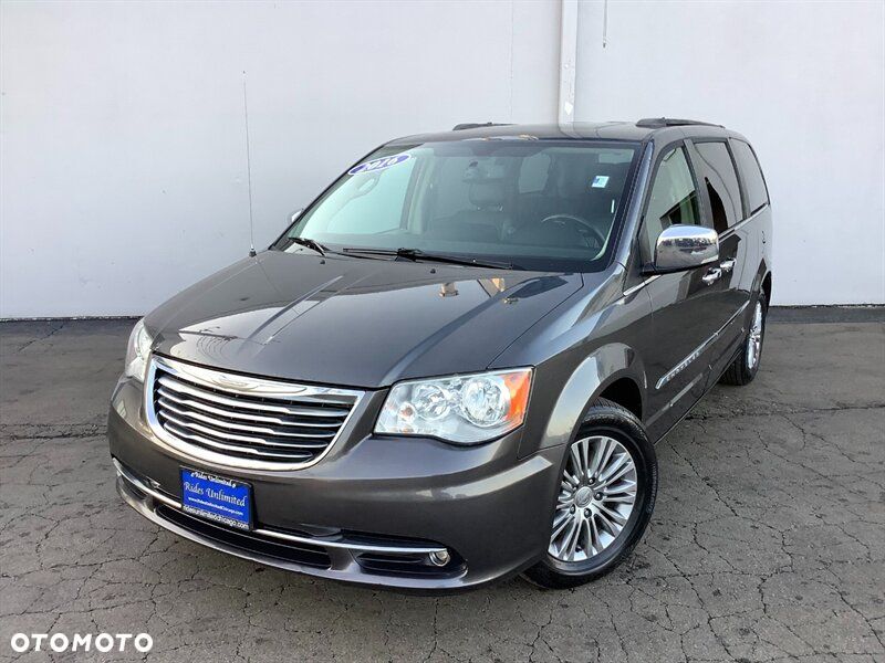 Chrysler Town & Country 3.6 Limited - 1