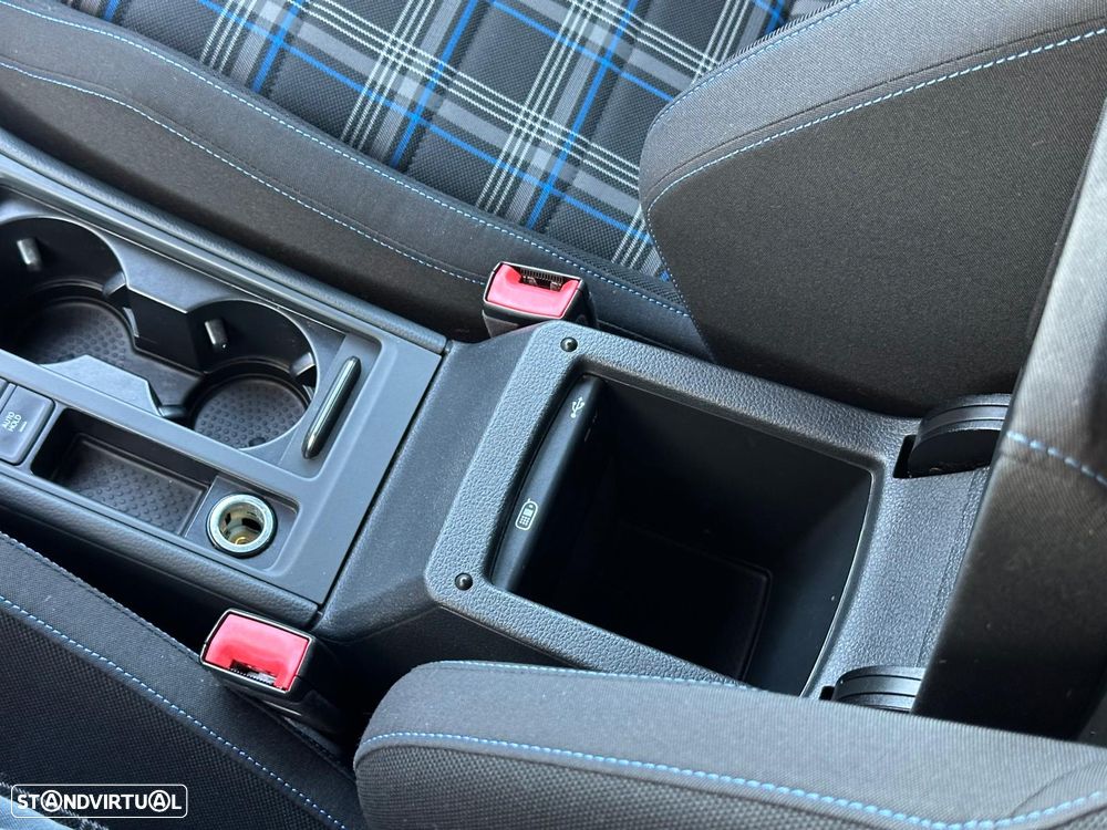 VW Golf 1.4 GTE Plug-in - 30