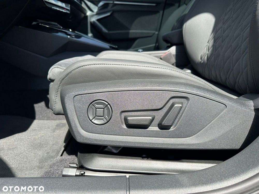 Audi RS3 Sportback - 16