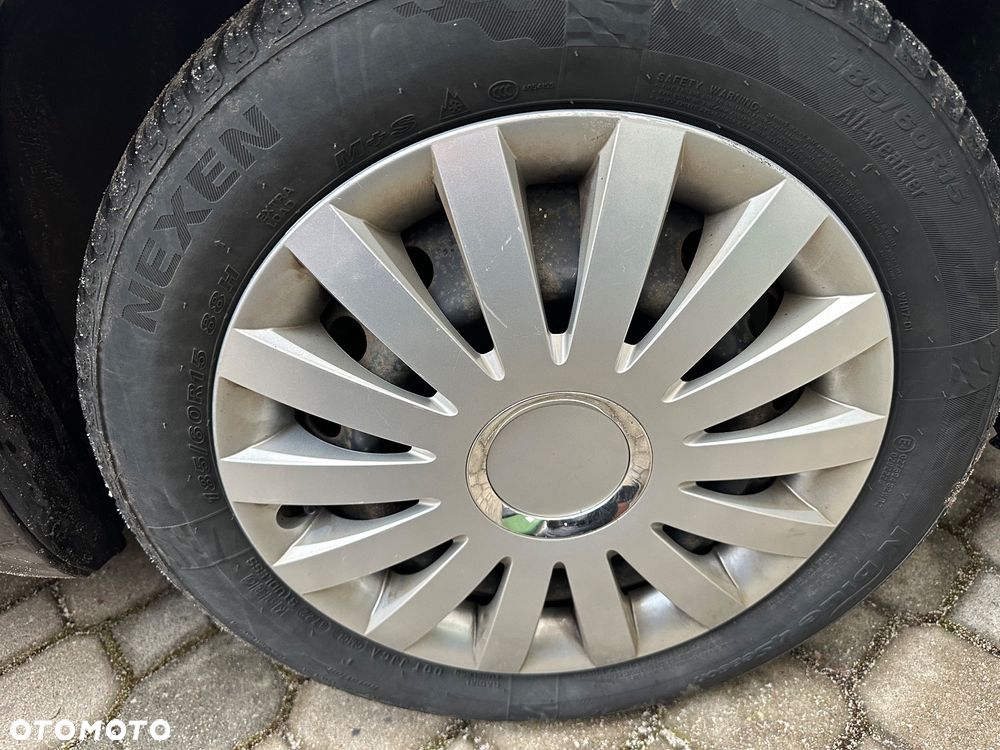 Toyota Yaris 1.33 VVT-i Cool - 12
