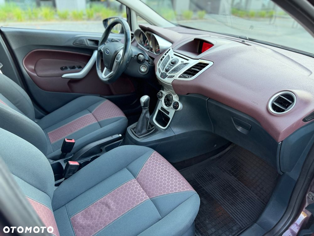 Ford Fiesta 1.4 TDCi Titanium - 11