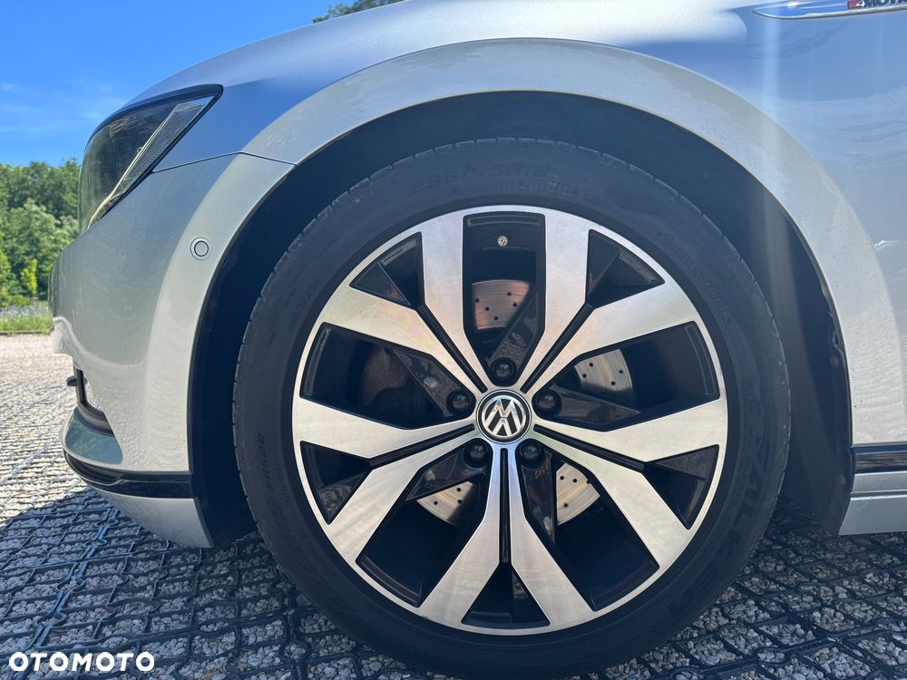 Volkswagen Passat 2.0 TDI Bi-Turbo BMT 4Mot Highline DSG - 9