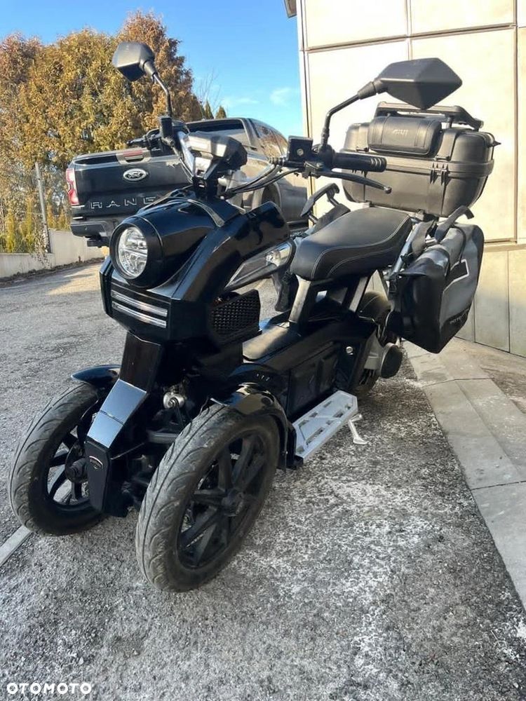 iamelectric iTank - 2