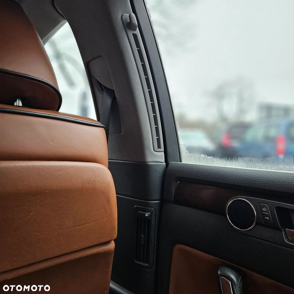 Volkswagen Phaeton - 38