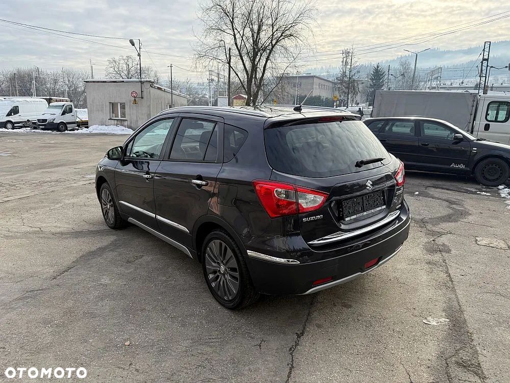 Suzuki SX4 S-Cross 1.6 DDiS 4x4 limited+ - 4