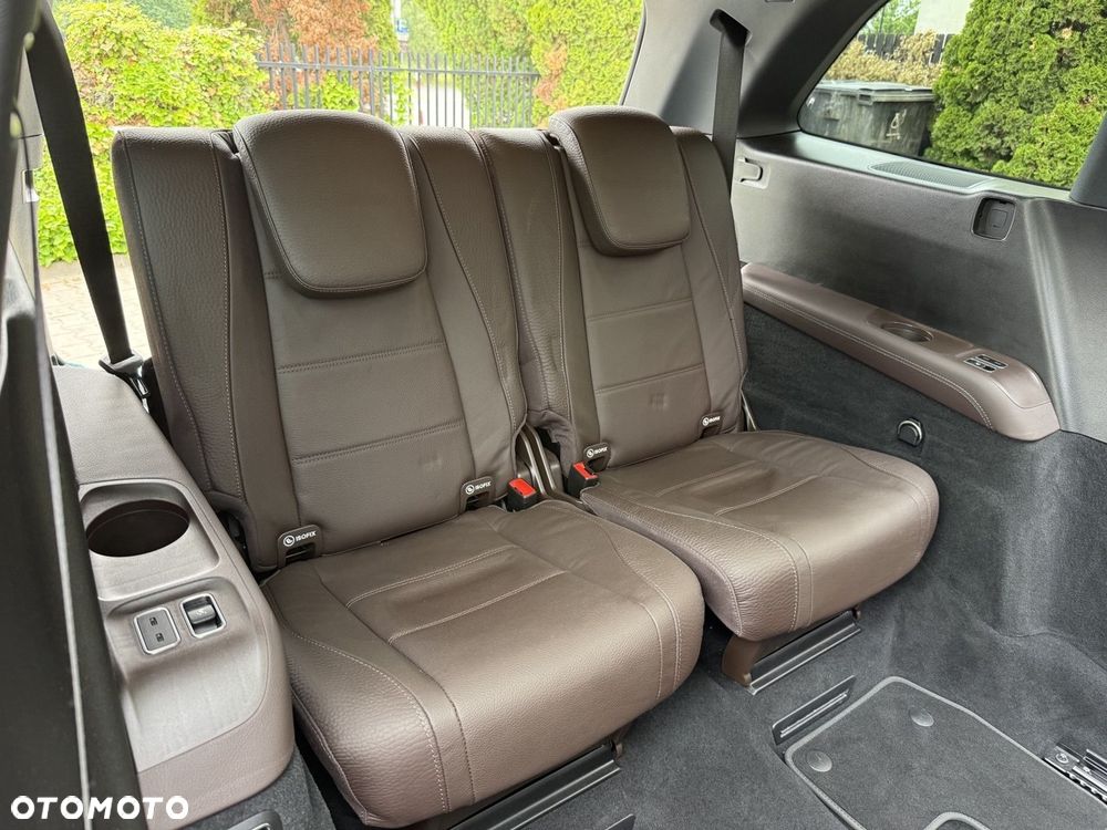 Mercedes-Benz GLS - 21