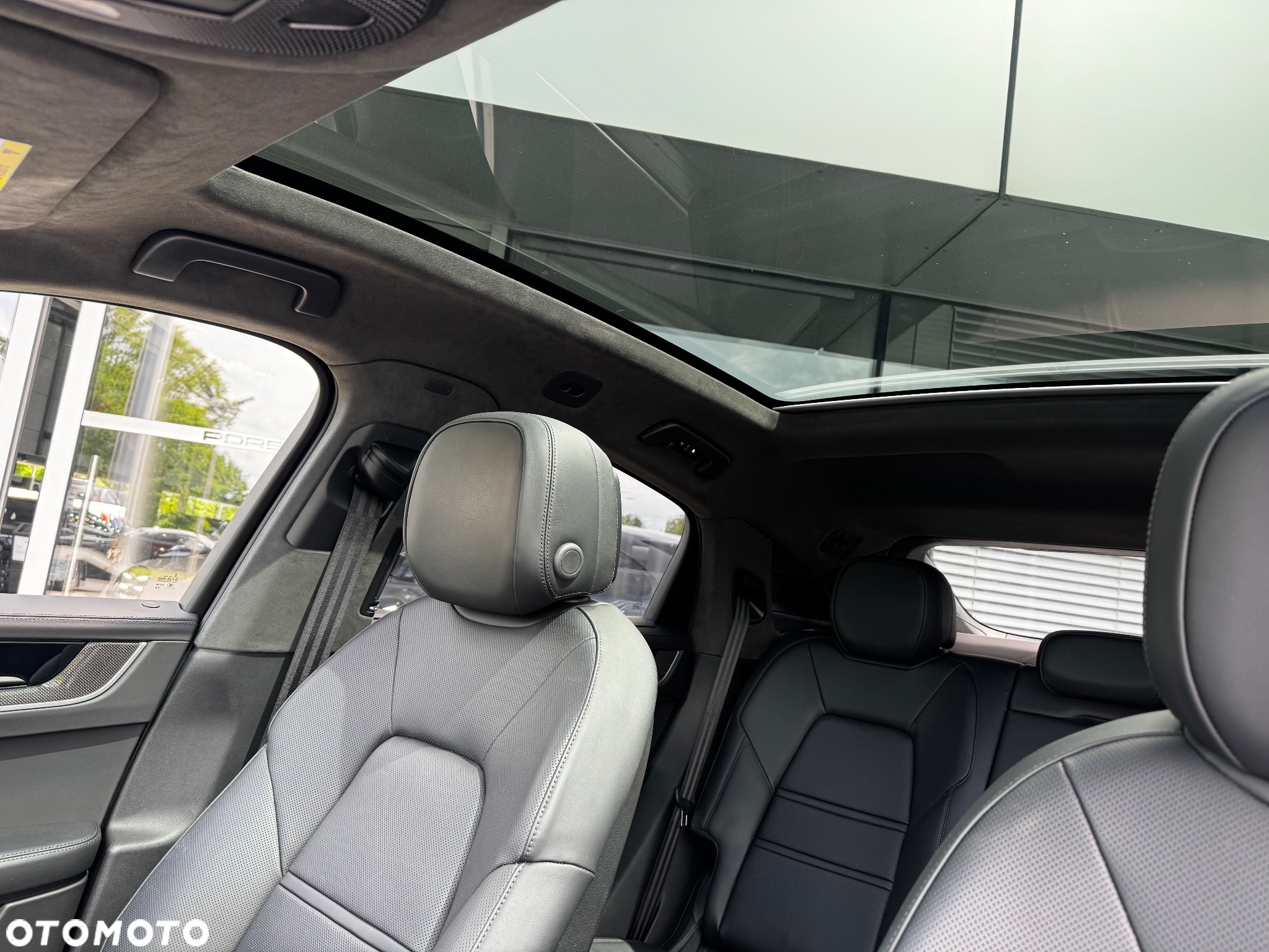 Porsche Cayenne Coupe E-Hybrid PHEV - 22