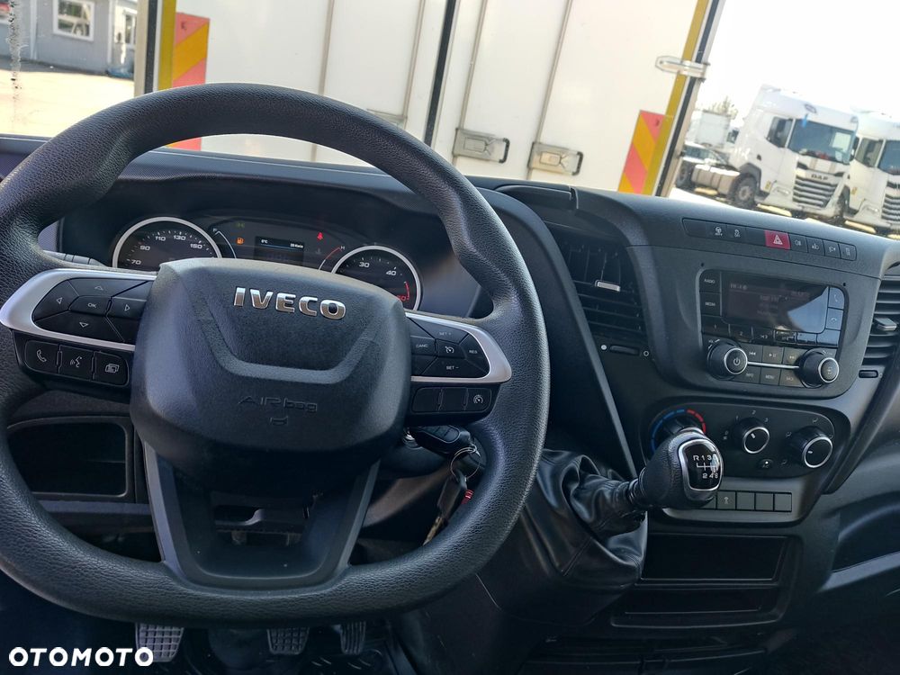 Iveco Daily 35s14 kontener meblowy - 10