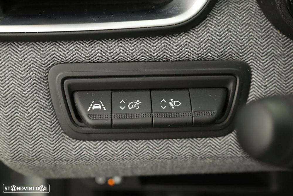 Renault Clio 1.0 TCe Techno Bi-Fuel - 19