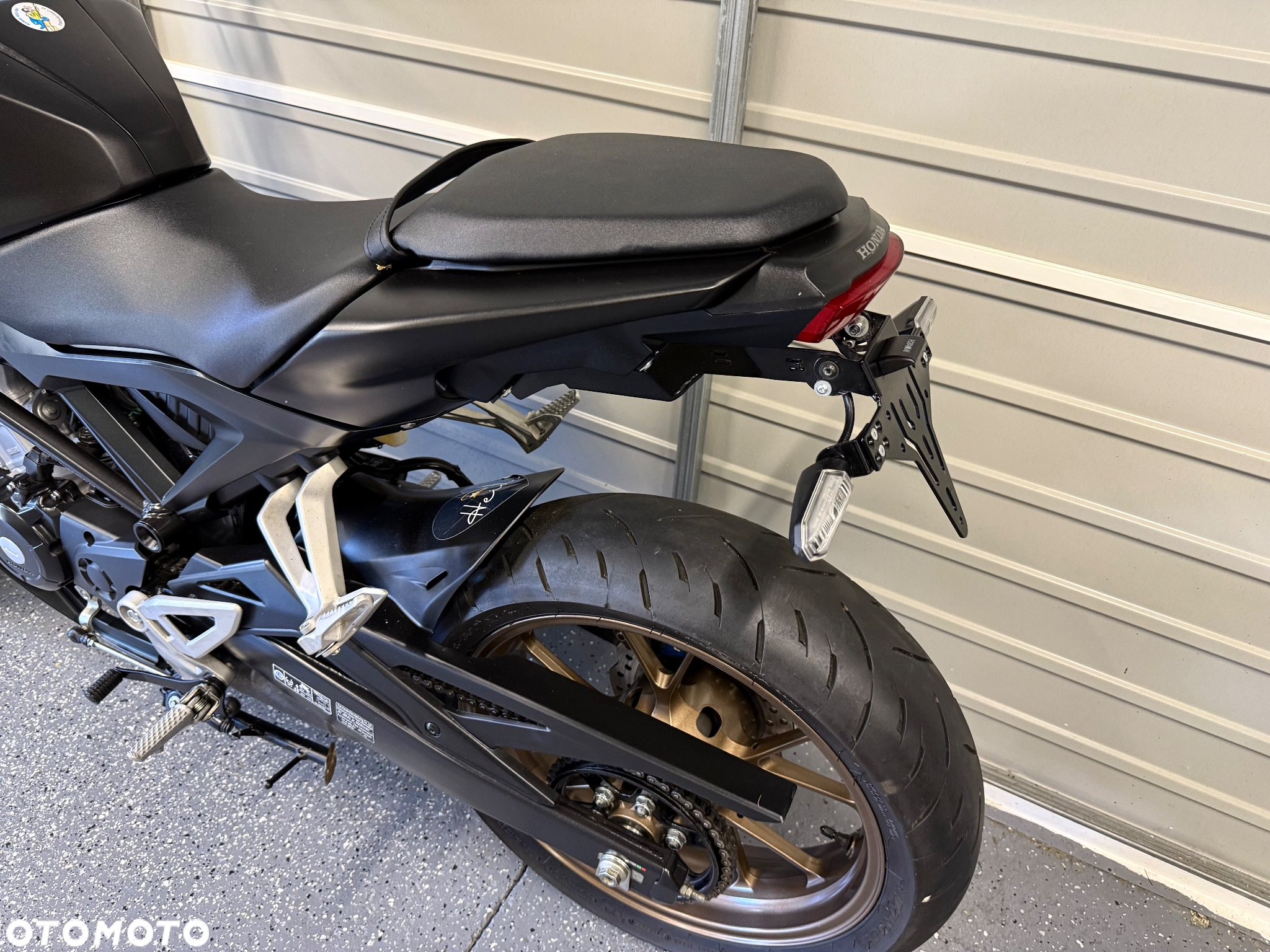 Honda CB - 8
