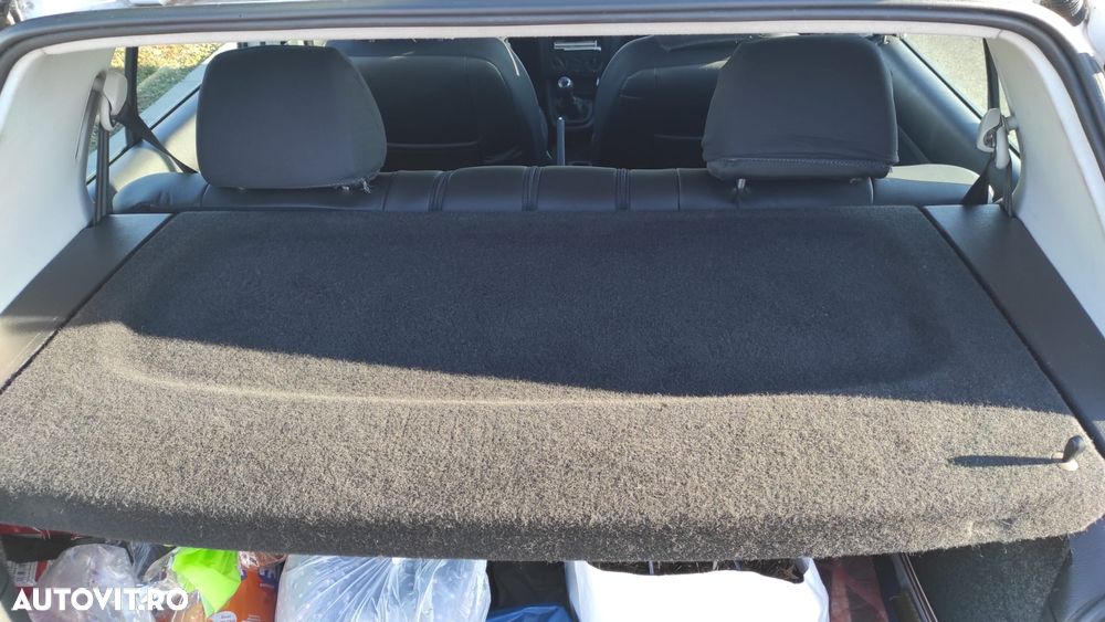 Volkswagen Golf - 10