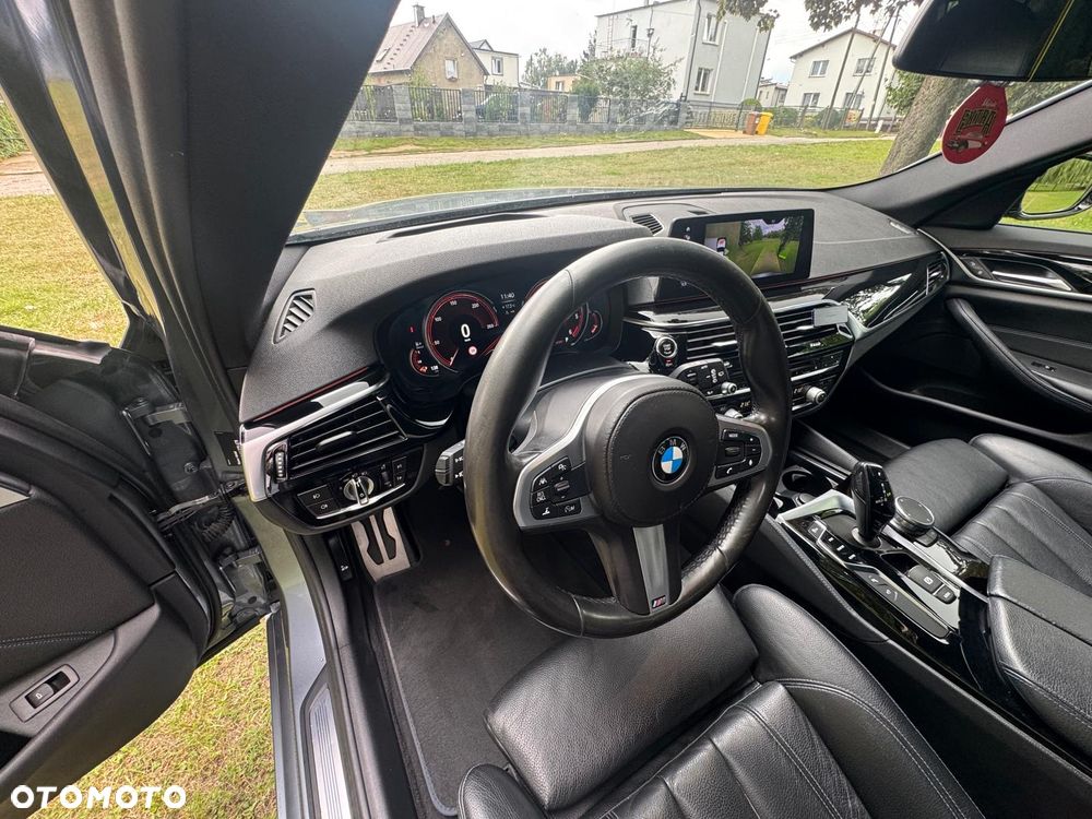 BMW Seria 5 520d xDrive M Sport sport - 18