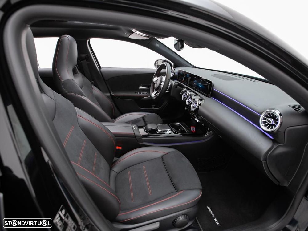 Mercedes-Benz A 250 7G-DCT AMG Line - 10