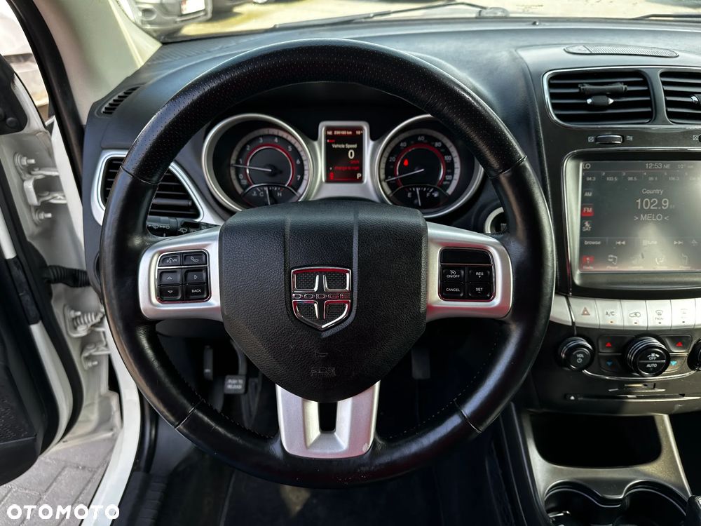 Dodge Journey - 8