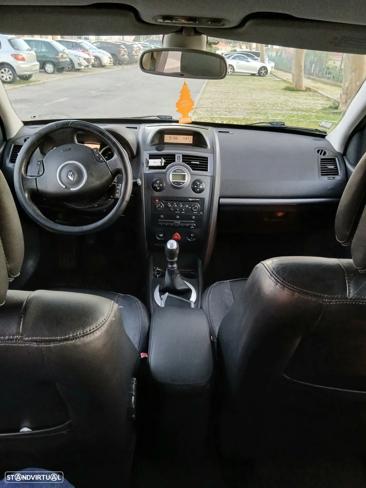 Renault Mégane Break 1.5 dCi Privilège - 8