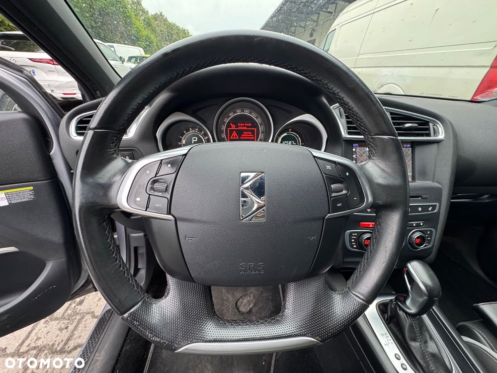 Citroën DS4 Cross 1.6 BlueHDi Be Chic S&S EAT6 - 10