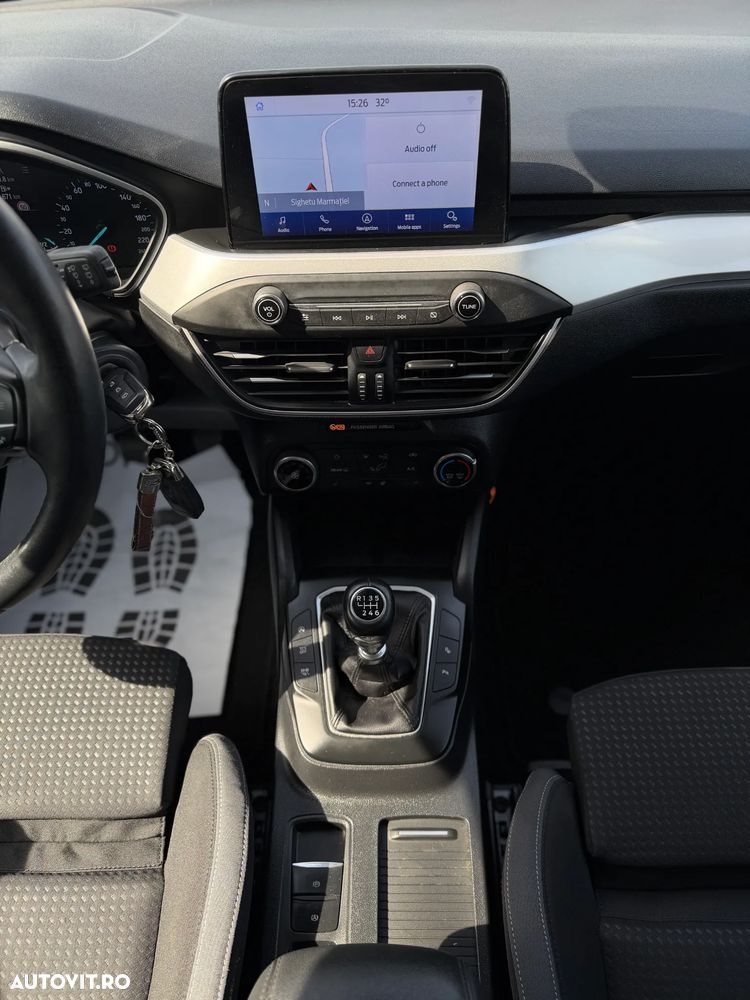 Ford Focus - 18