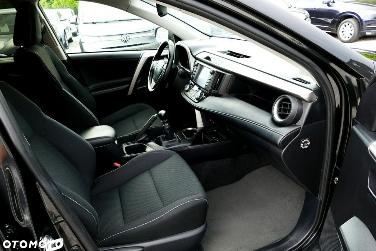 Toyota RAV4 - 23