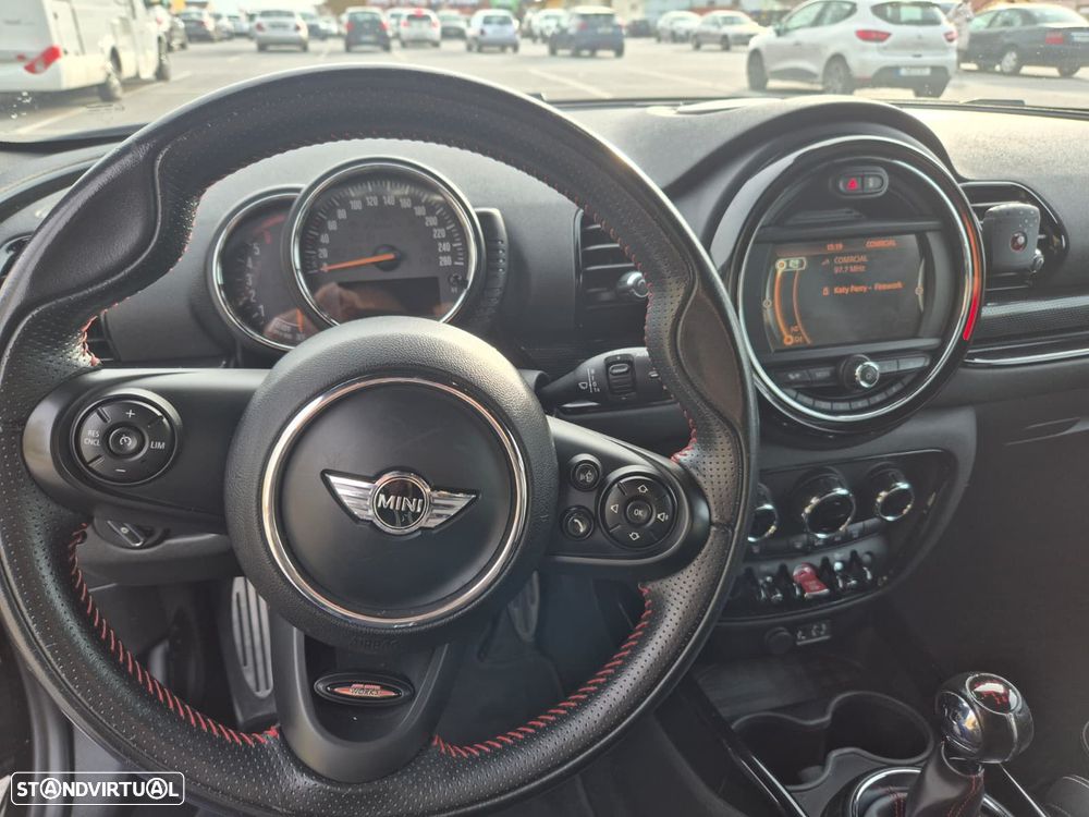 MINI Clubman Cooper D - 17