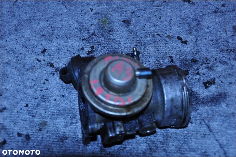 EGR AUDI A4 B6 1.9 038260385C - 2