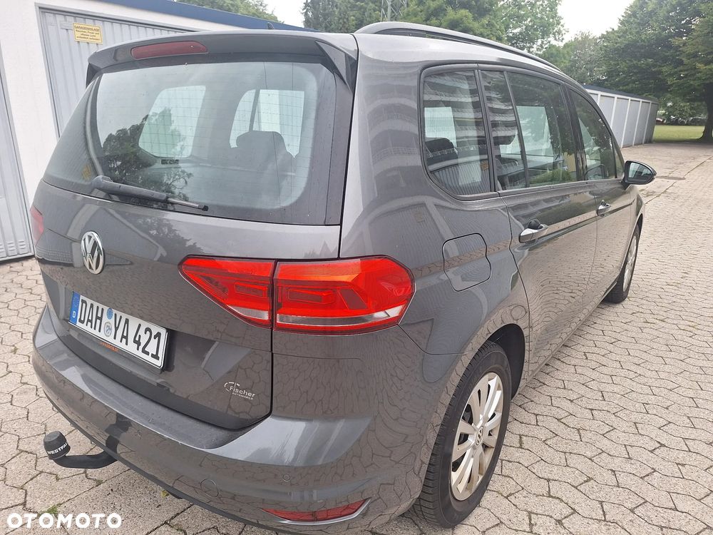 Volkswagen Touran 2.0 TDI DPF BlueMotion Technology Comfortline - 20