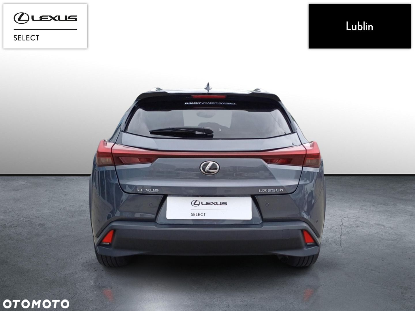 Lexus UX - 4