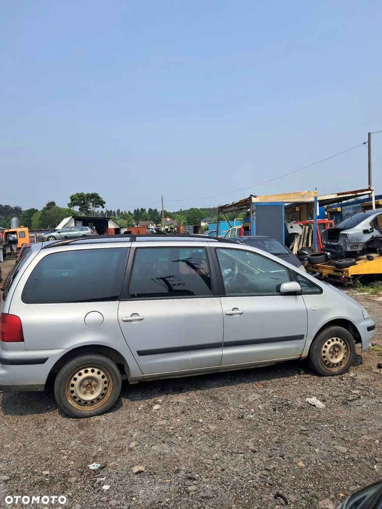 DAWCA CZĘŚCI VW SHARAN I LIFT 2004 1.9 TDI (ASZ) KOD LAK: LB7Z - 3