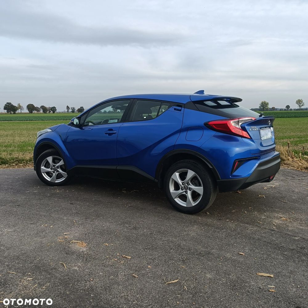 Toyota C-Hr 2018 photo 3